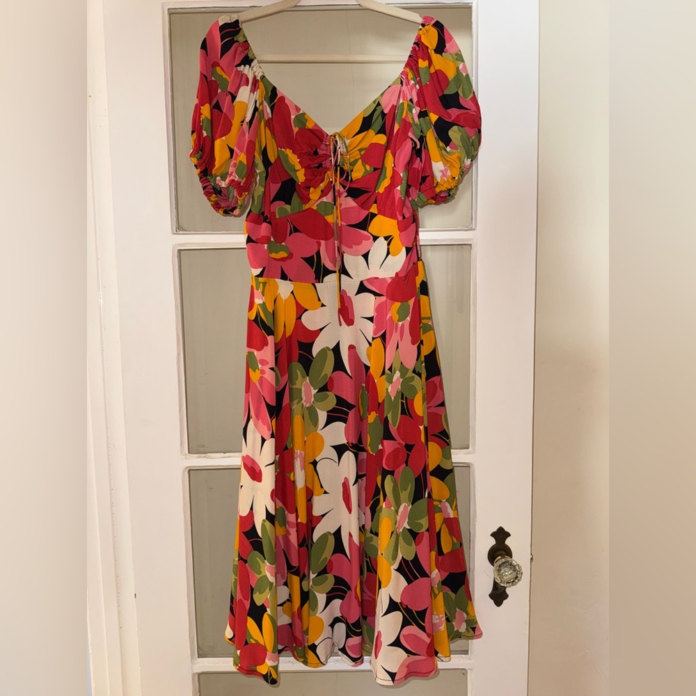 Puff Sleeve L’amour Dress - Flower Power - Picture 10 of 12